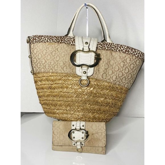 Guess Wicker Tote & Matching Wallet - Picture 1 of 9